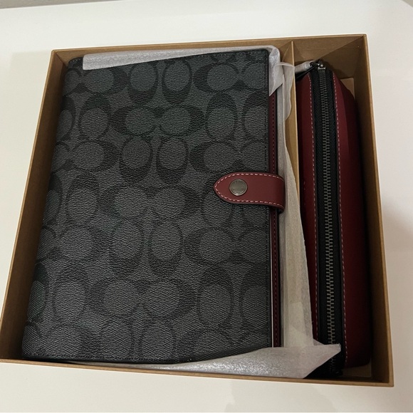 NIB Coach Boxed Notebook & pencil case in colorblock signature - Picture 7 of 13
